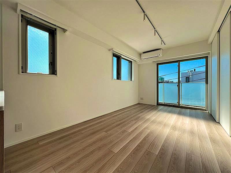 property_interior1_filename