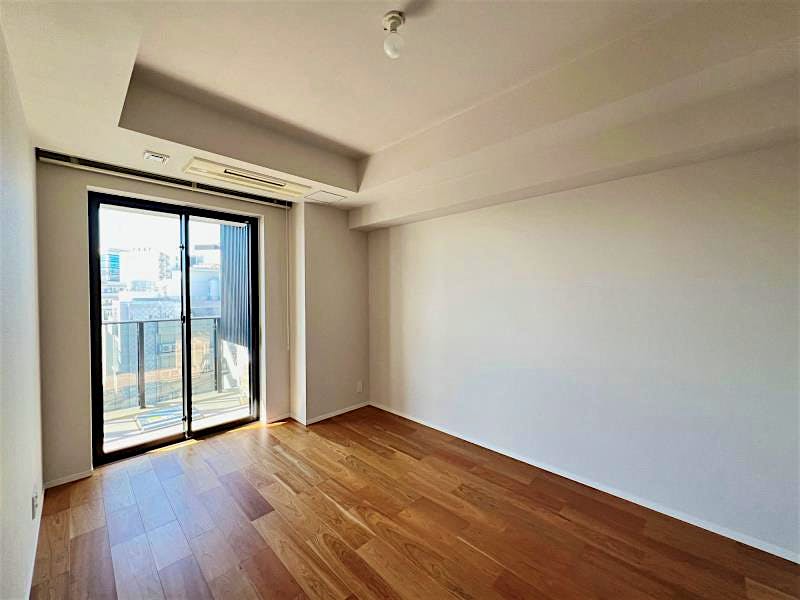 property_interior2_filename