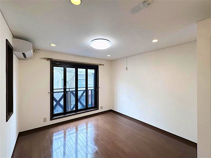 property_interior1_filename