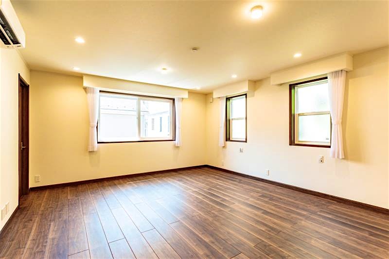 property_interior1_filename