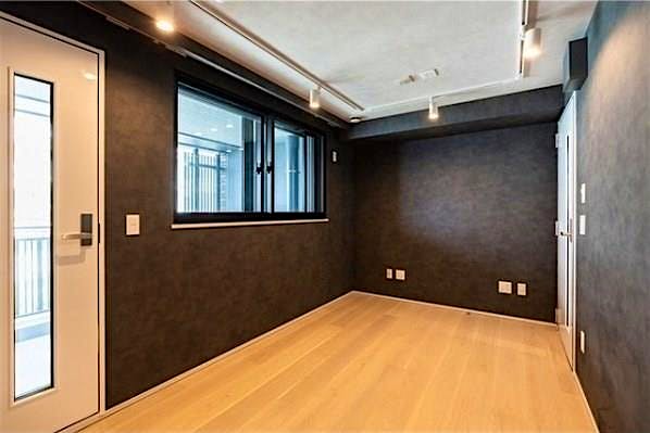 property_interior2_filename