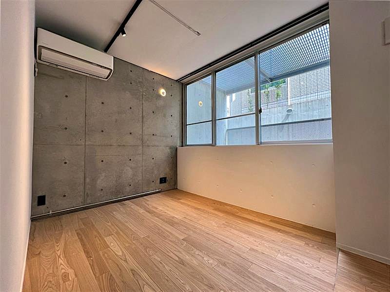 property_interior1_filename