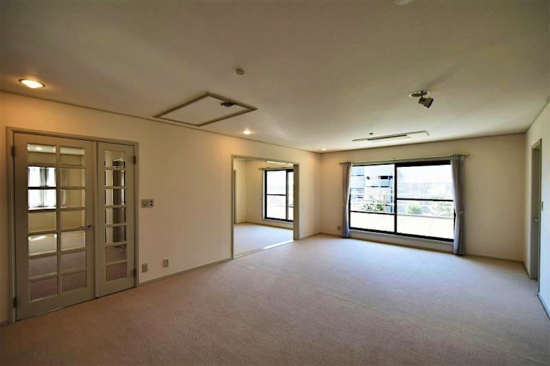 property_interior1_filename