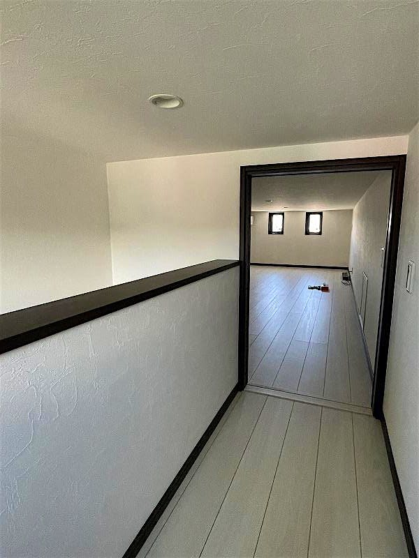 屋根裏収納