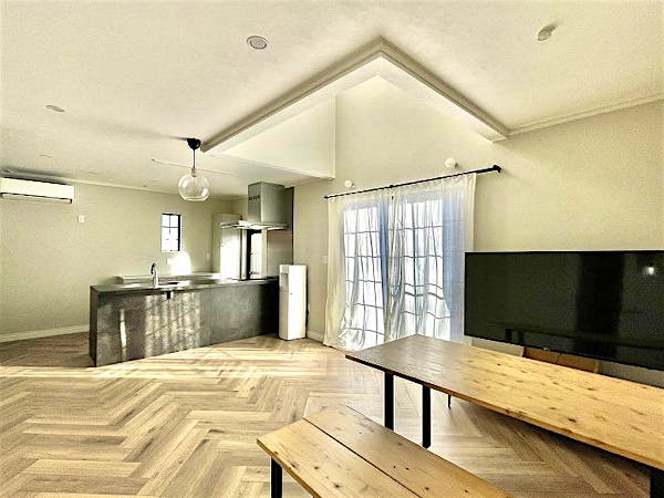 ﾘﾋﾞﾝｸﾞﾀﾞｲﾆﾝｸﾞｷｯﾁﾝ