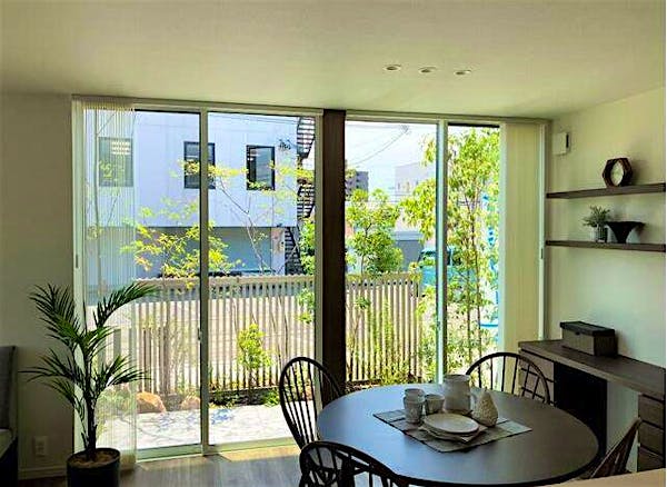 ﾘﾋﾞﾝｸﾞﾀﾞｲﾆﾝｸﾞｷｯﾁﾝ