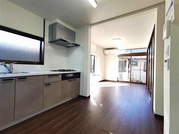 ﾘﾋﾞﾝｸﾞﾀﾞｲﾆﾝｸﾞ