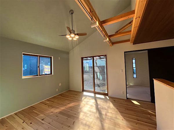 ﾘﾋﾞﾝｸﾞﾀﾞｲﾆﾝｸﾞｷｯﾁﾝ