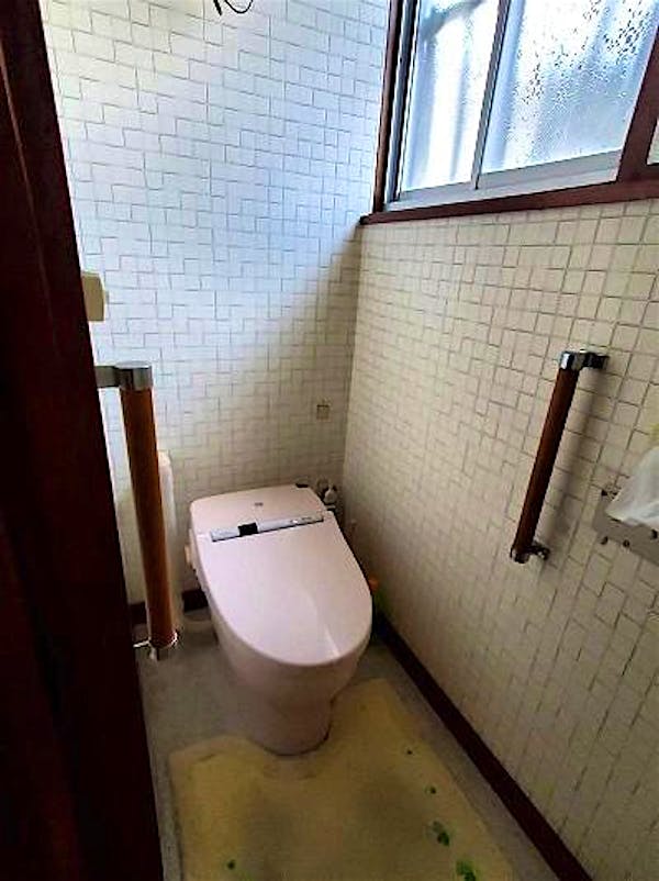 トイレ2