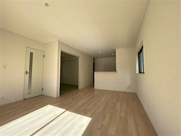 ﾘﾋﾞﾝｸﾞﾀﾞｲﾆﾝｸﾞｷｯﾁﾝ