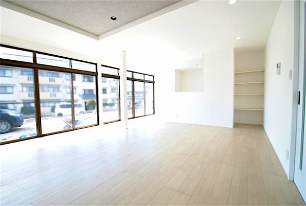 ﾘﾋﾞﾝｸﾞﾀﾞｲﾆﾝｸﾞｷｯﾁﾝ