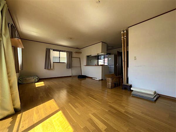 ﾘﾋﾞﾝｸﾞﾀﾞｲﾆﾝｸﾞｷｯﾁﾝ