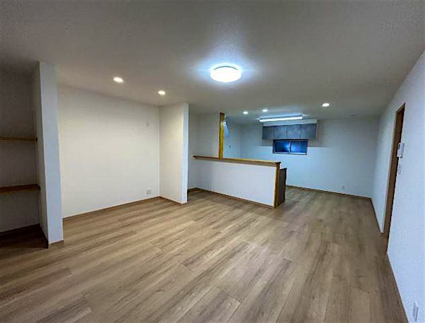 ﾘﾋﾞﾝｸﾞﾀﾞｲﾆﾝｸﾞｷｯﾁﾝ