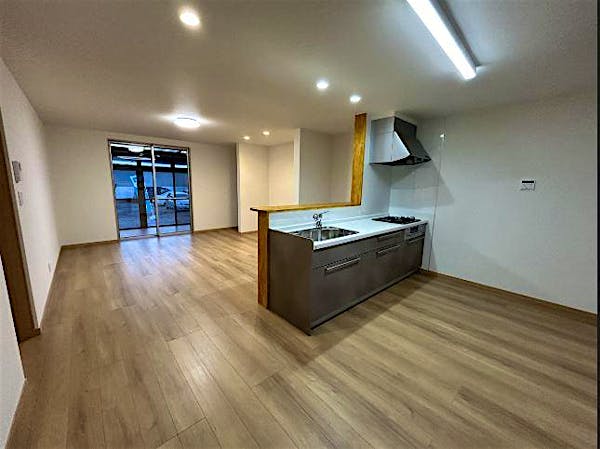 ﾘﾋﾞﾝｸﾞﾀﾞｲﾆﾝｸﾞｷｯﾁﾝ