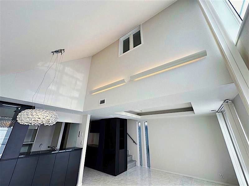 property_interior1_filename