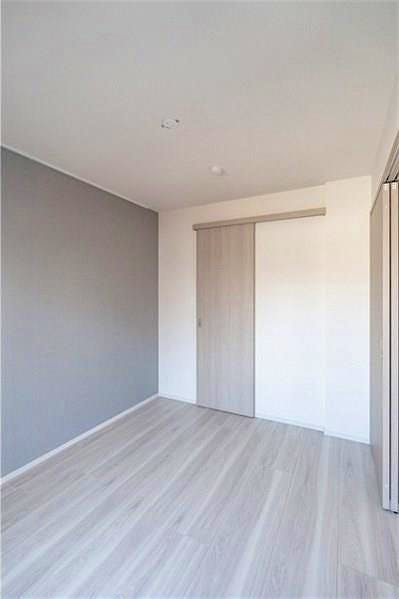 property_interior2_filename