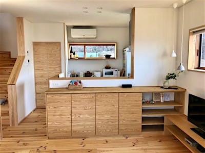 造り付け収納ですっきりと 