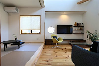 和モダンにぴったりな丸窓