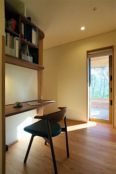 家事コーナーは、ファミリースペースとは少し離れた落ち着きのある場所。何かに没頭できそう。