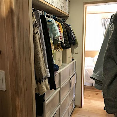 1Fに設けたWICは、お子様の衣類や普段使いの衣類を収納。子育てするご夫婦の強い味方に。