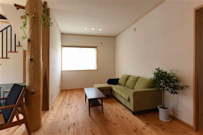 極力ものを置かないシンプルな暮らし。住みながら暮らし方を変えたり長く楽しめる。