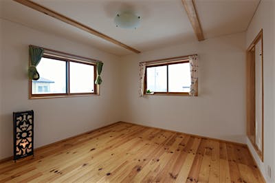 8畳の子供室。将来は2部屋に区切ることもできる。