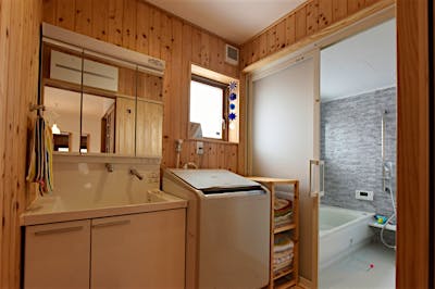 北に設けた水回りも、窓を計画することで明るさを確保できる。