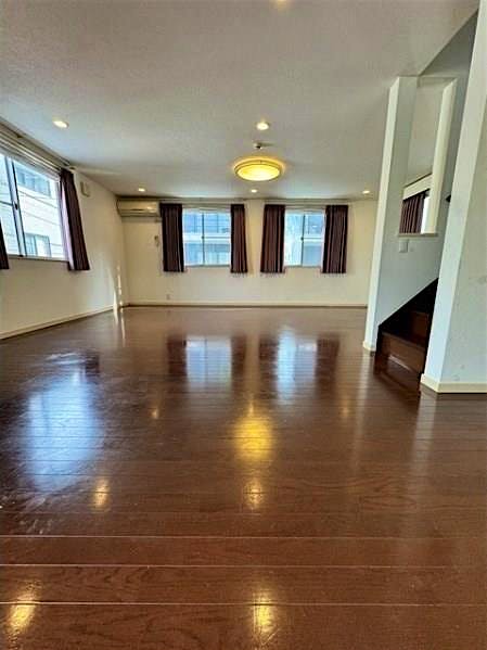 property_interior1_filename