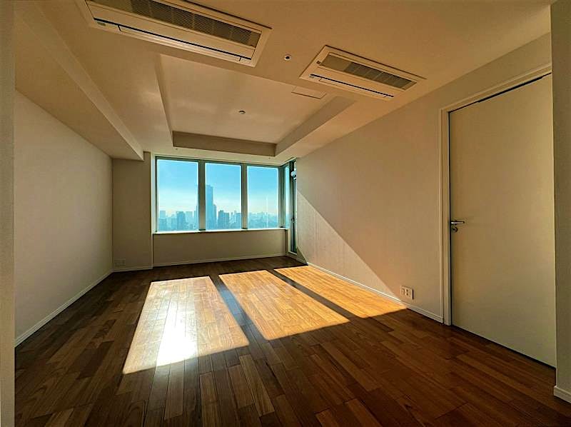 property_interior1_filename