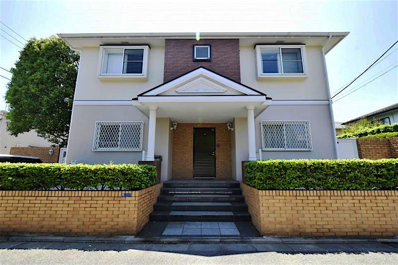 building_exterior_filename