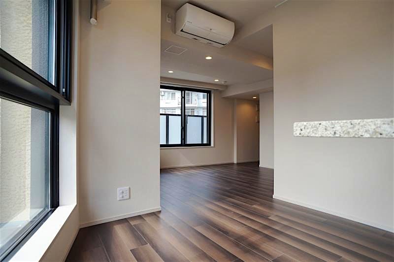 property_interior2_filename