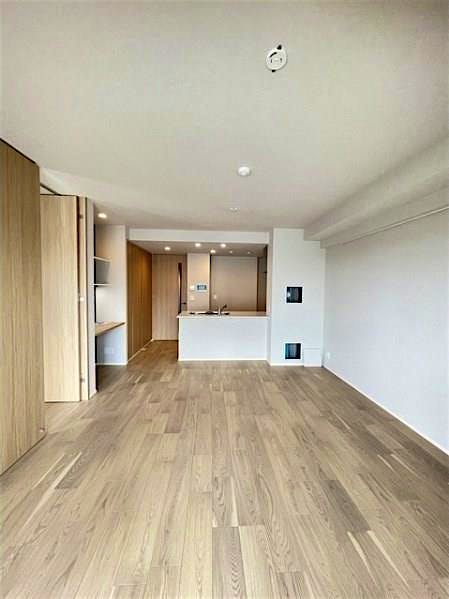 property_interior2_filename