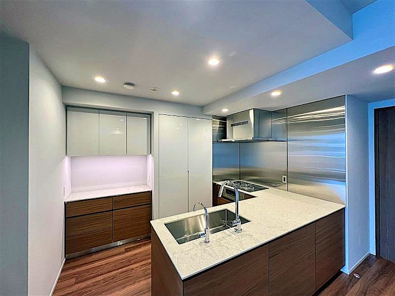 property_interior2_filename