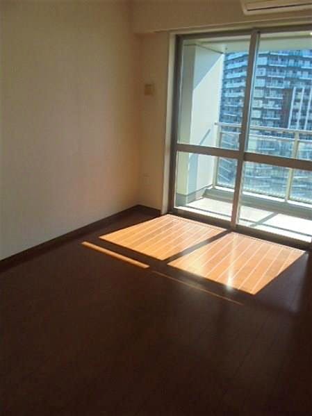 property_interior2_filename