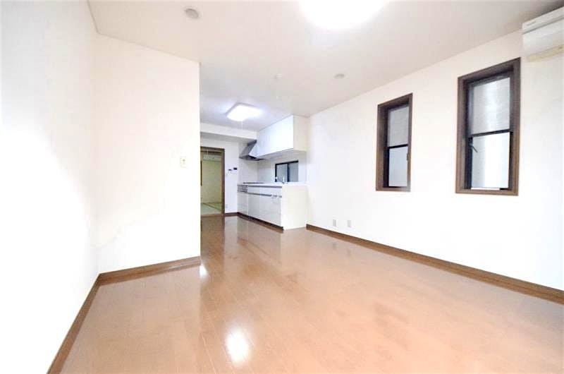 property_interior1_filename