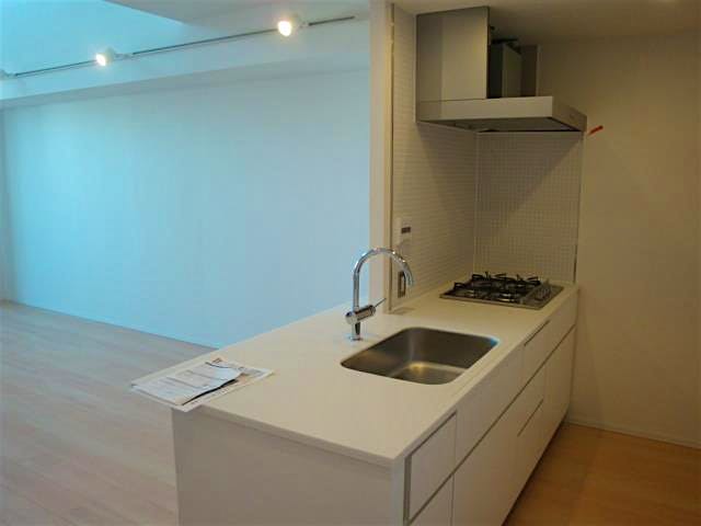 property_interior2_filename