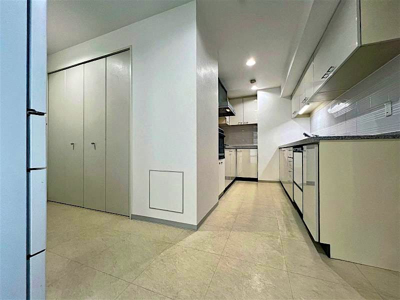 property_interior2_filename