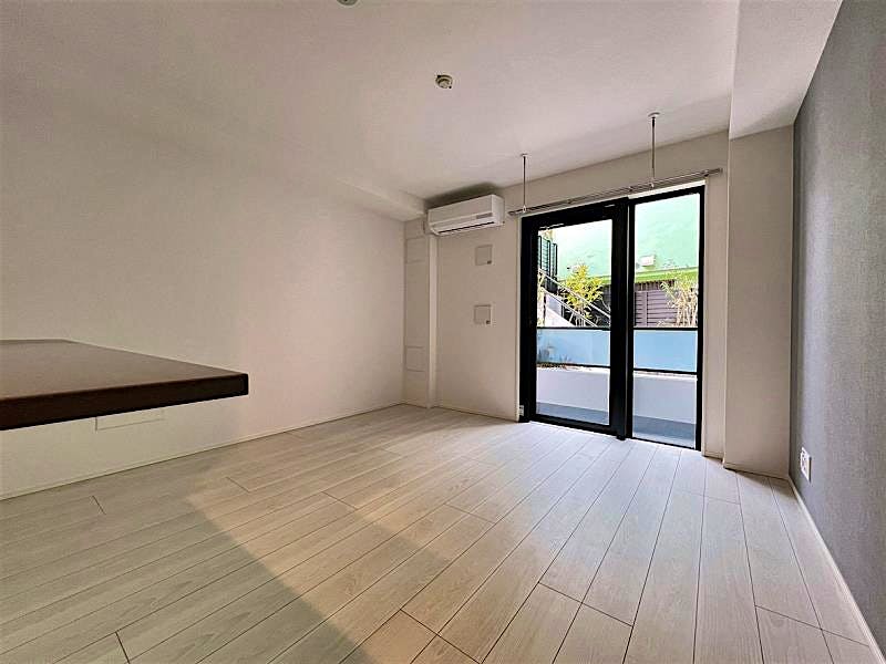 property_interior1_filename