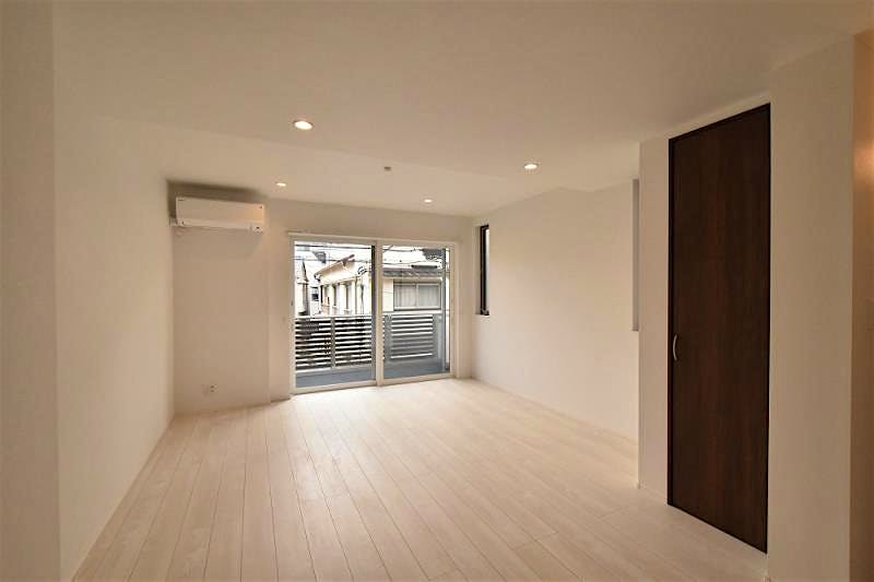 property_interior1_filename