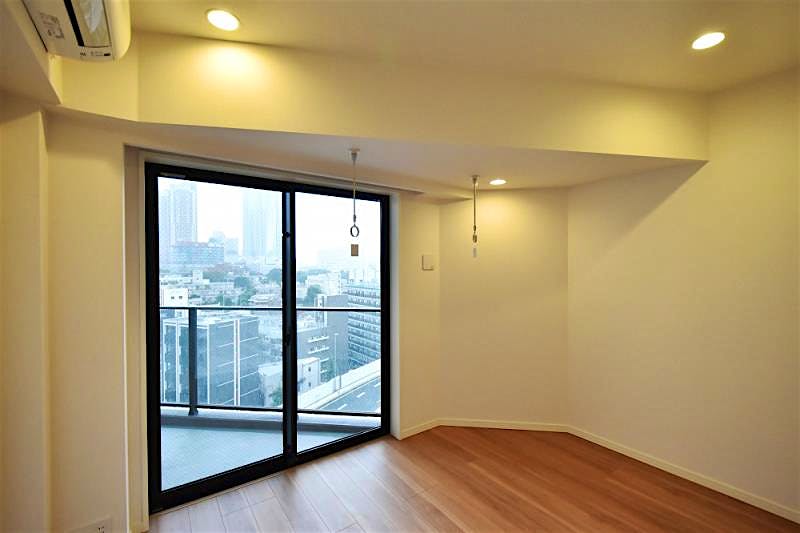 property_interior2_filename