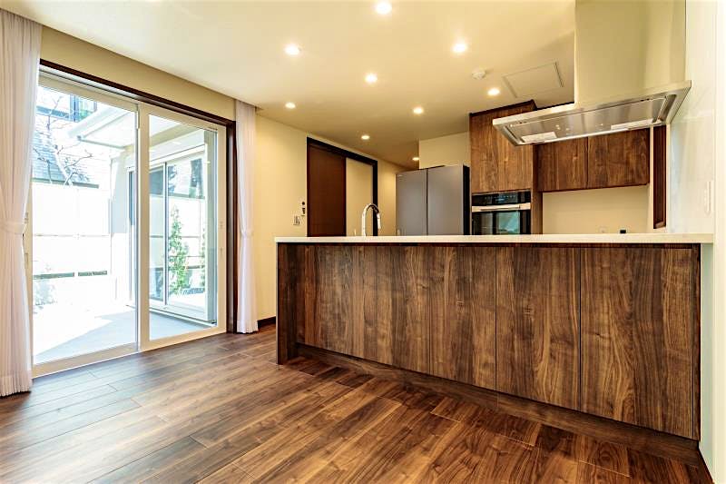 property_interior2_filename