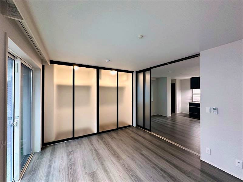 property_interior2_filename