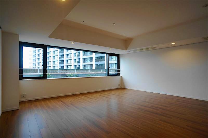 property_interior2_filename