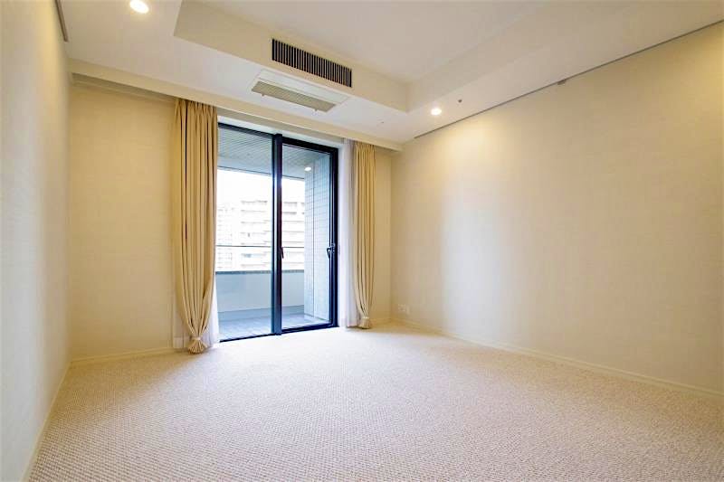 property_interior2_filename