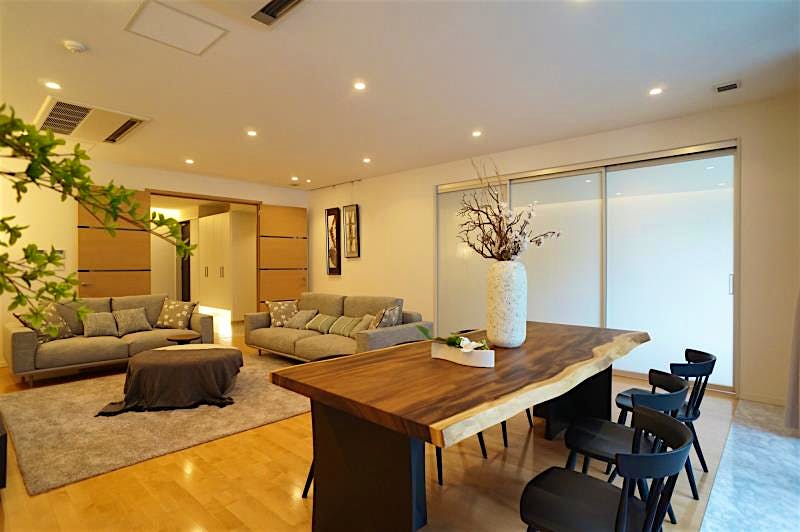 property_interior2_filename