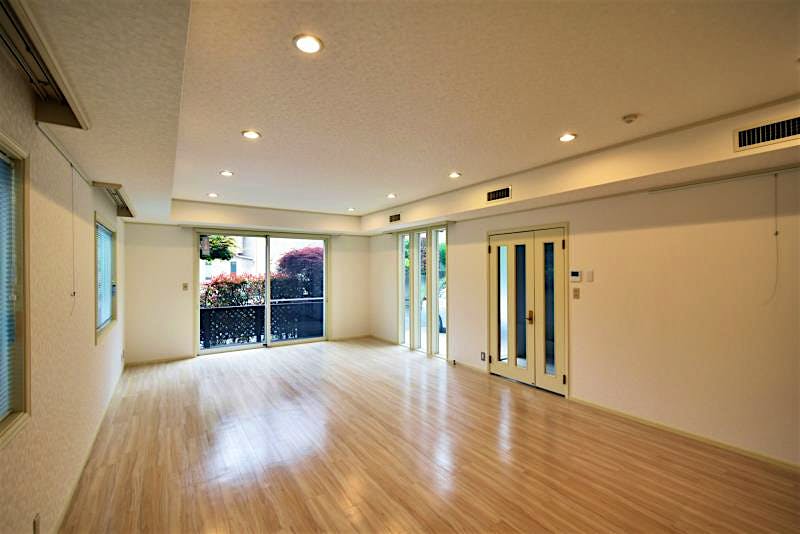property_interior1_filename