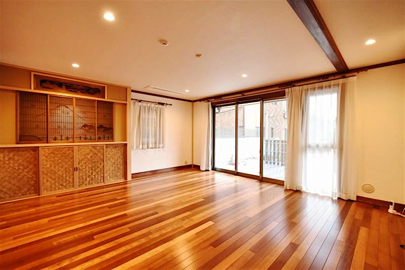 property_interior1_filename