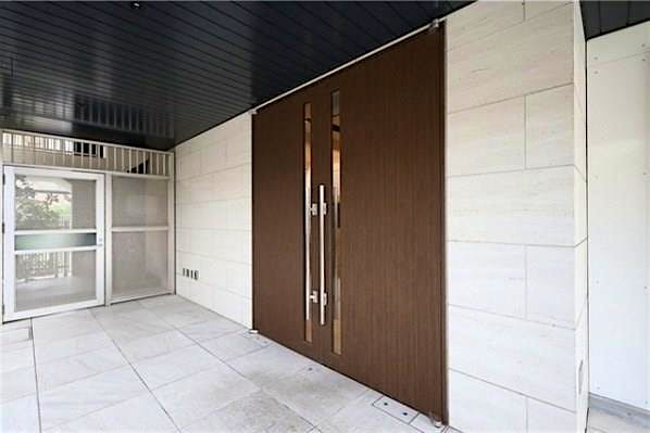 building_exterior2_filename