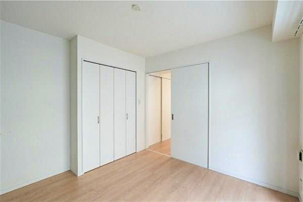 property_interior2_filename