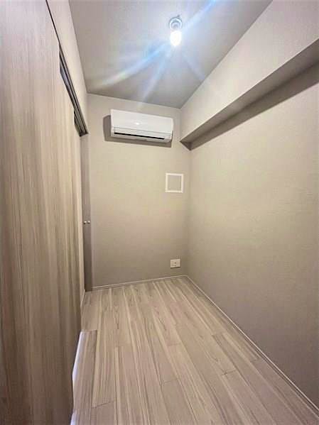 property_interior2_filename